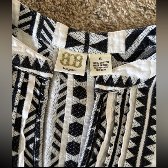 Boo Gemes Black/White Bell Sleeve Aztec Print Mini Dress
 size Small - Picture 8 of 12